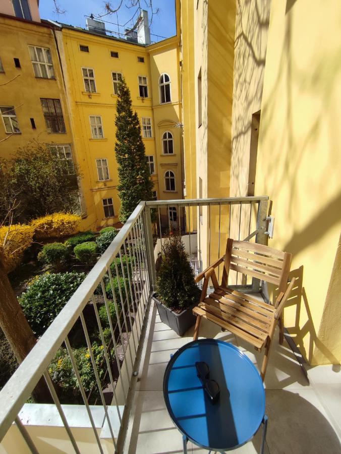 420Welcome.Inn Prague Exterior photo